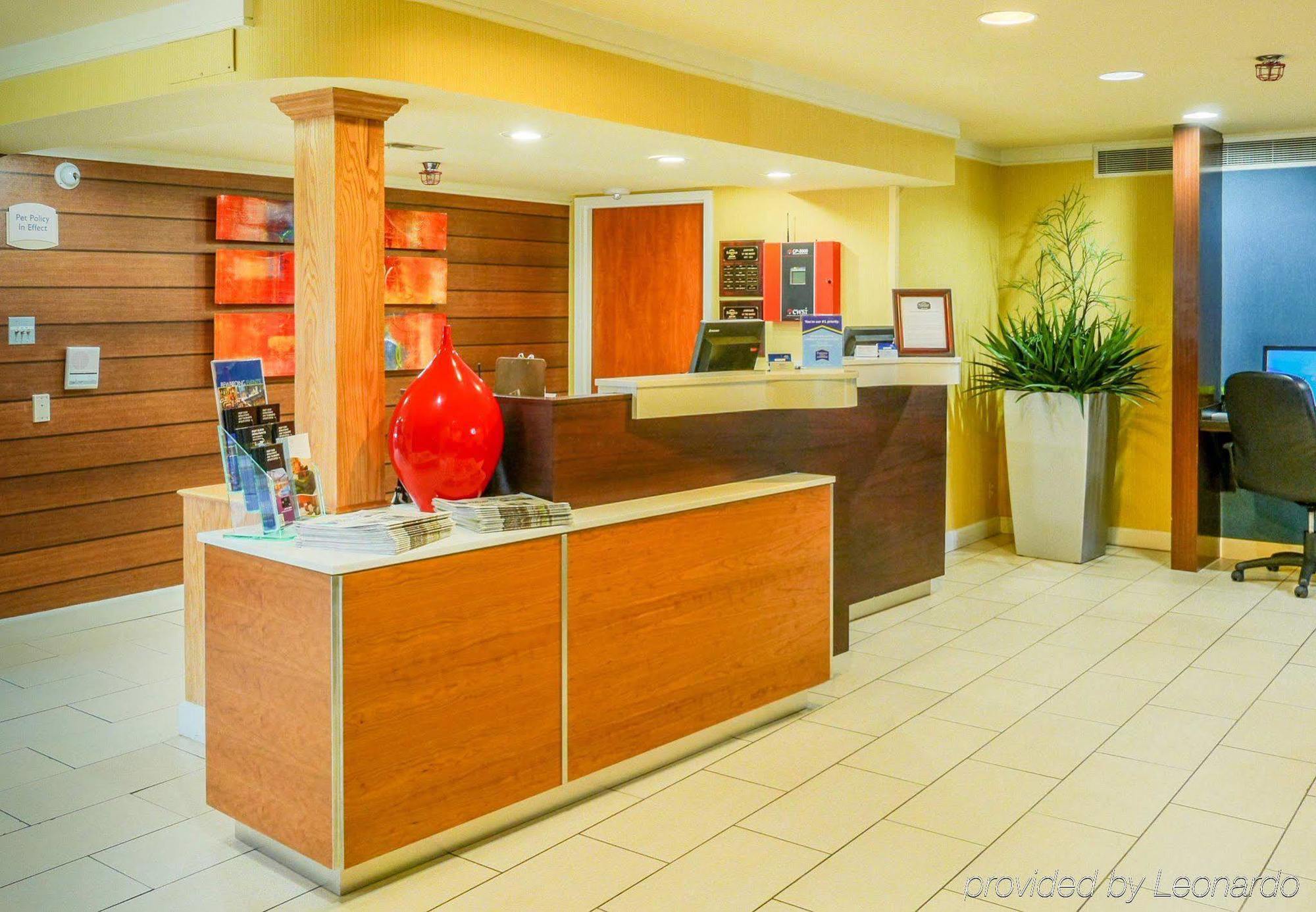 Quality Inn Fayetteville Near Fort Bragg Exterior photo