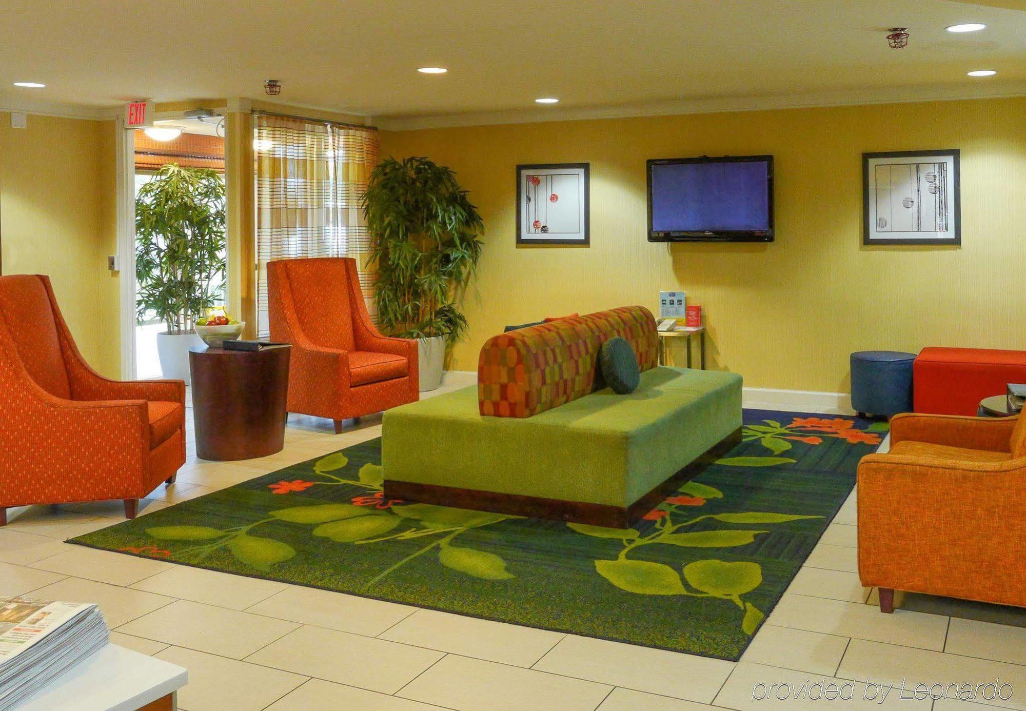 Quality Inn Fayetteville Near Fort Bragg Exterior photo